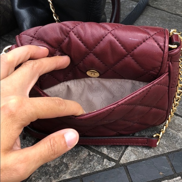 Burgundy Michael Kors cross body - Picture 6 of 6